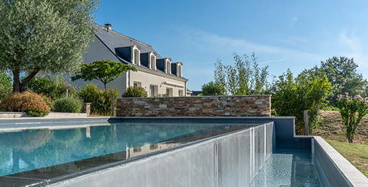Piscine A Debordement Bordeaux Piscines