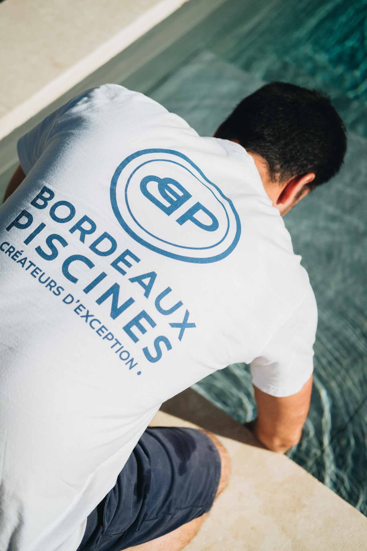 constructeur-piscines-bordeaux-pyla-pilat-gironde-haut-de-gamme-construction-piscine-votre-projet-8-entretien-1 constructeur-piscines-bordeaux-pyla-pilat-gironde-haut-de-gamme-construction-piscine-votre-projet-8-entretien-1