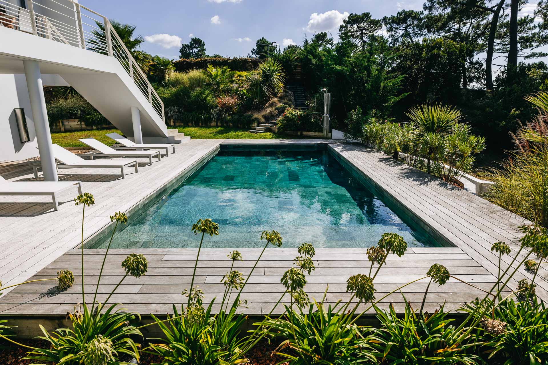 Pisciniste bordeaux - Constructeur de piscines grès cérame bassin arcachon